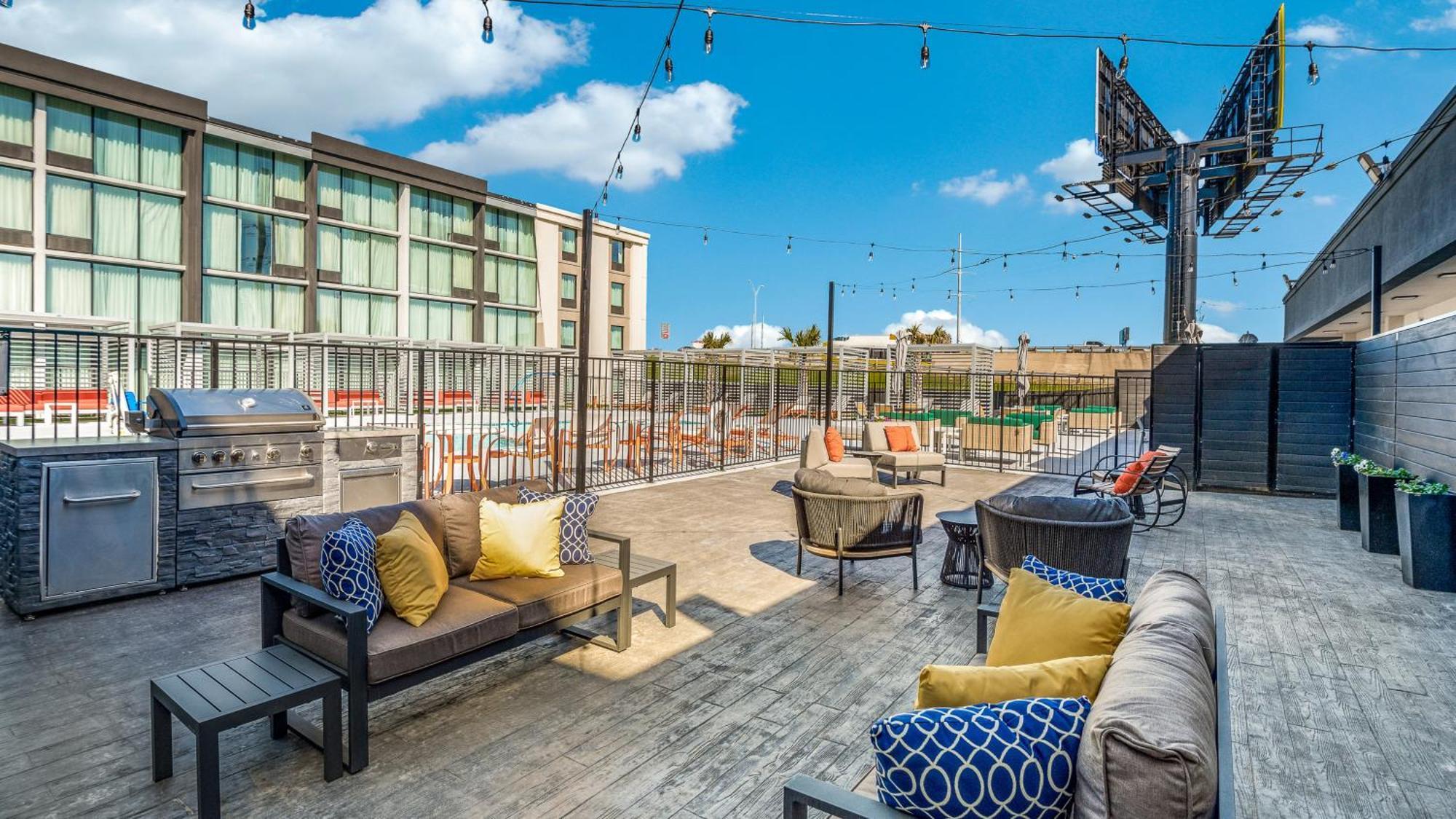 Holiday Inn Dallas Market Ctr Love Field By Ihg Esterno foto