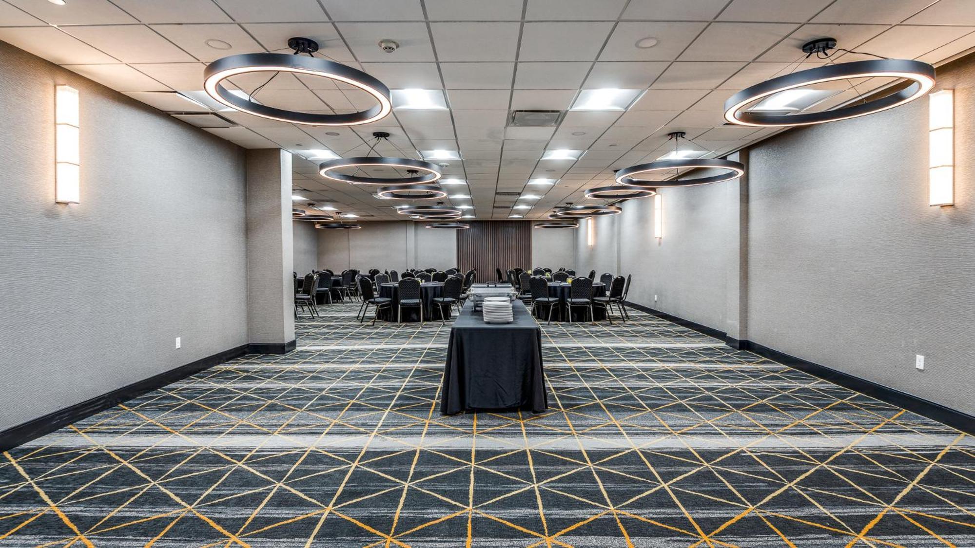 Holiday Inn Dallas Market Ctr Love Field By Ihg Esterno foto