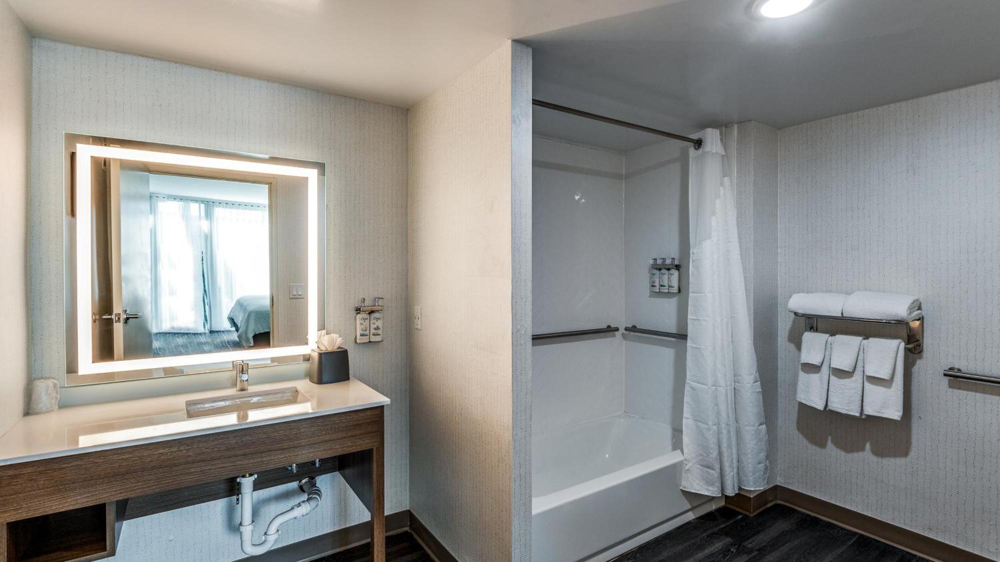 Holiday Inn Dallas Market Ctr Love Field By Ihg Esterno foto